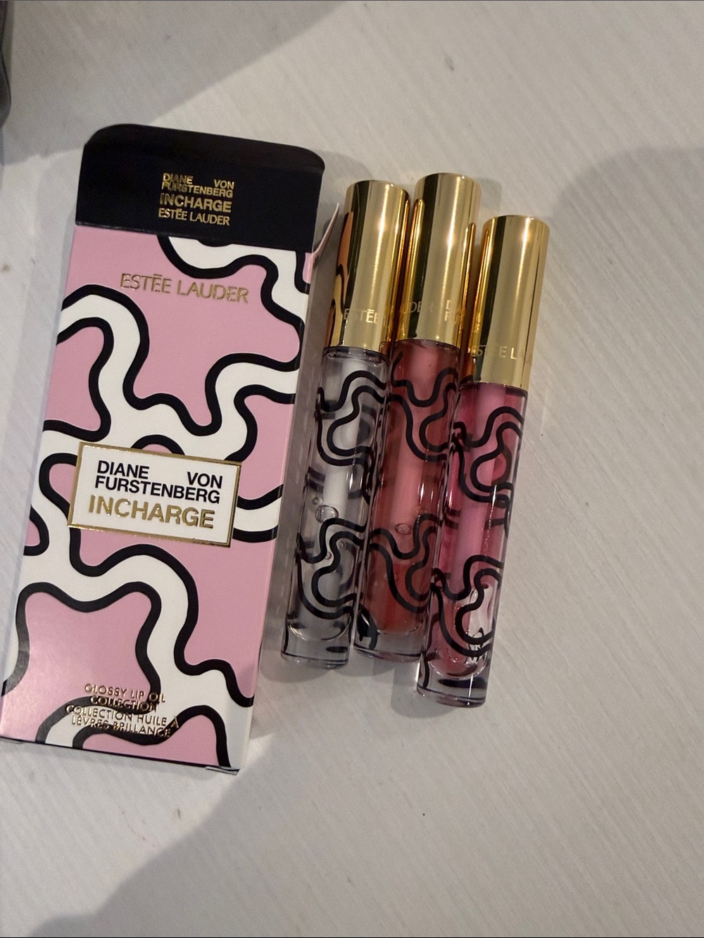 NEW Estée Lauder x DVF Limited Edition InCharge Glossy Lip Oil Gift Set